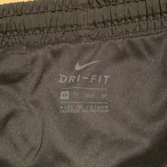 Girls Nike Dri-Fit Running Shorts - Picture 3 of 4